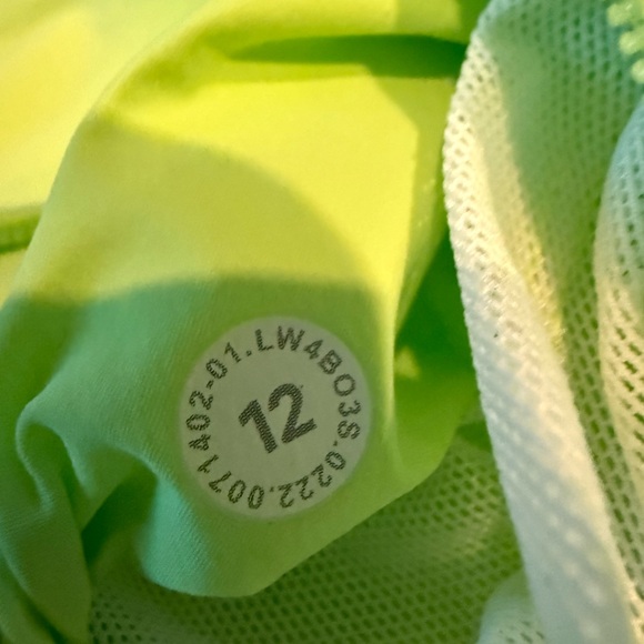 Lululemon Fast And Free Windbreaker Jacket Size 12 - Picture 5 of 5